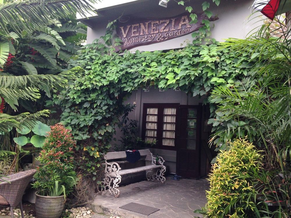 Venezia Homestay And Garden Yogyakarta Luaran gambar